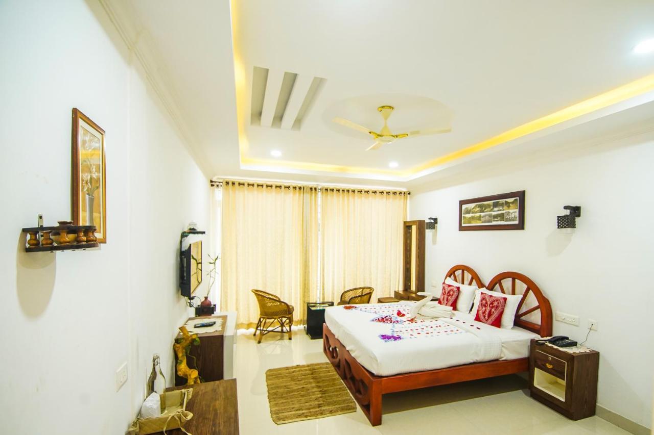 Tree Blanche Hotel Munnar Bagian luar foto