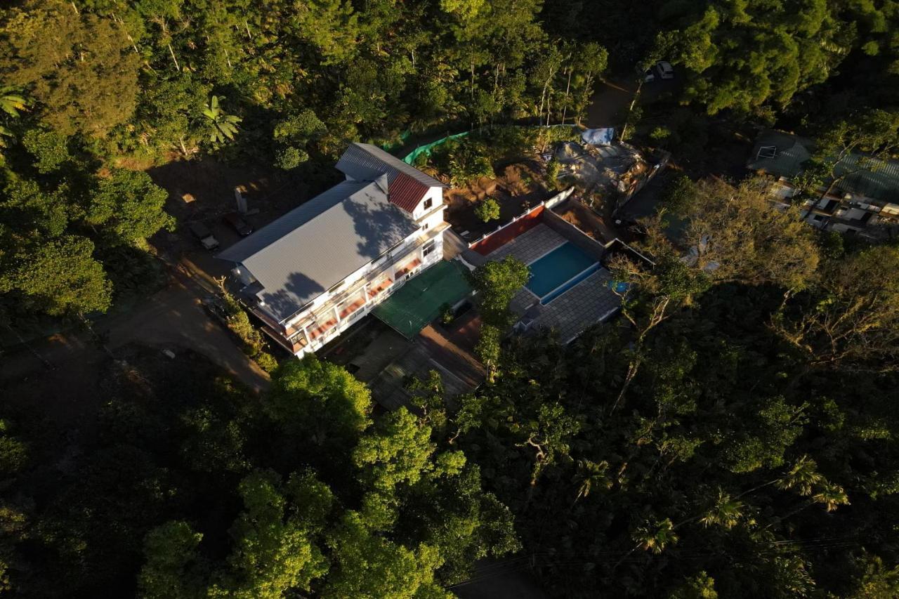 Tree Blanche Hotel Munnar Bagian luar foto