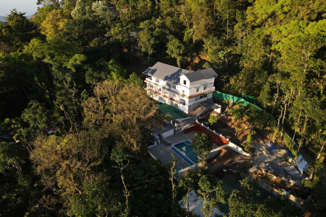 Tree Blanche Hotel Munnar Bagian luar foto