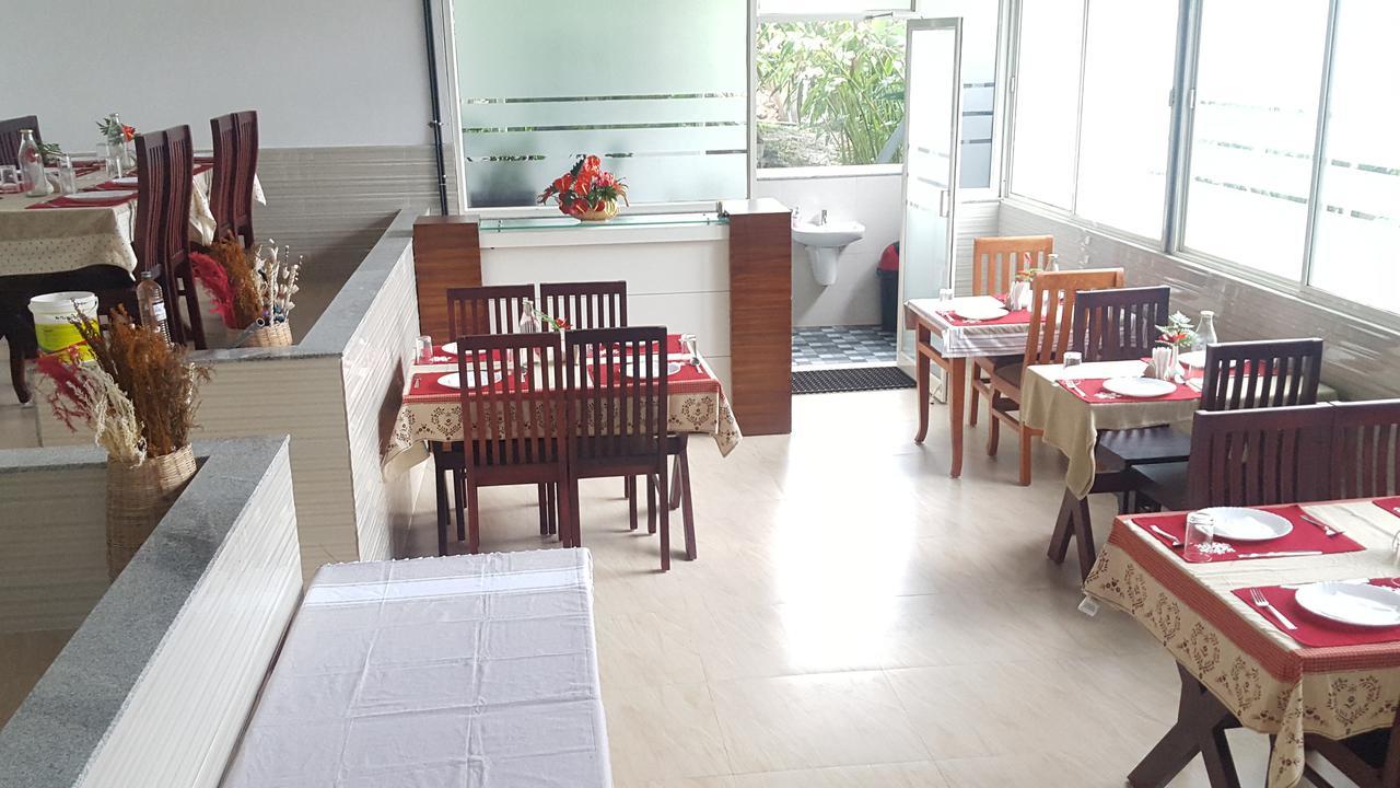Tree Blanche Hotel Munnar Bagian luar foto